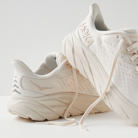 NEW Hoka Clifton 8 Women Eggnog / Shifting Sand - Picture 3 of 4